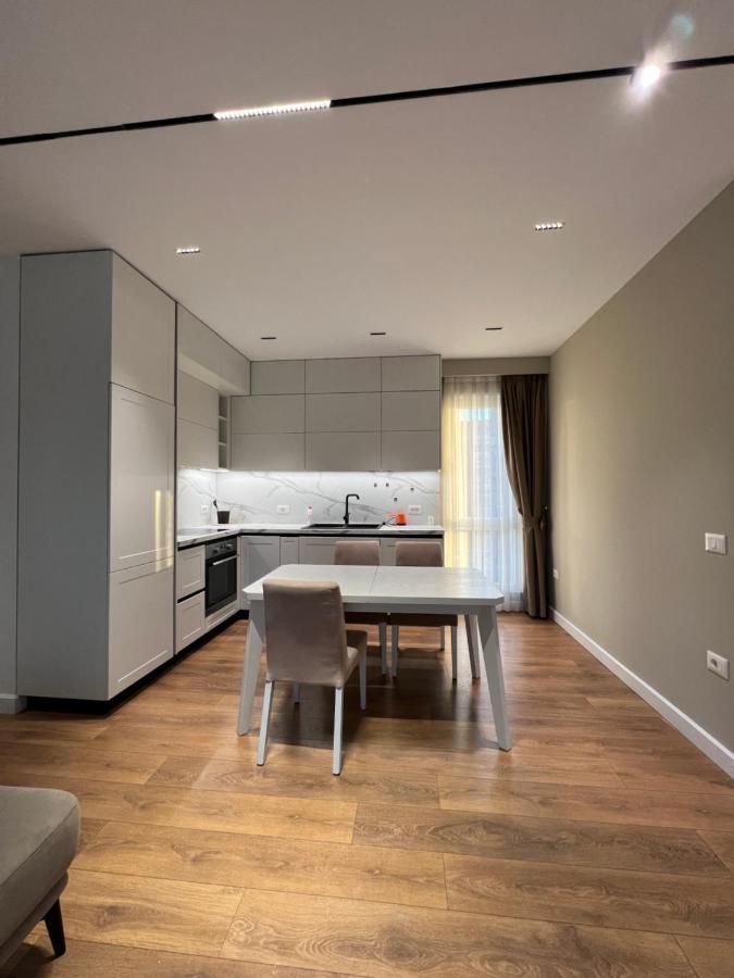 Blanc 7 Apartment Tirana Exterior photo
